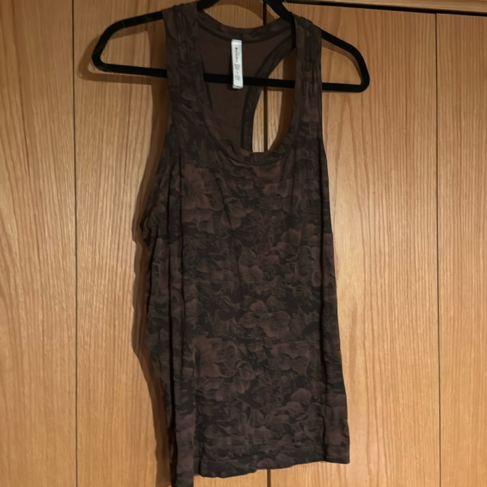 Athleta momentum floral top size large